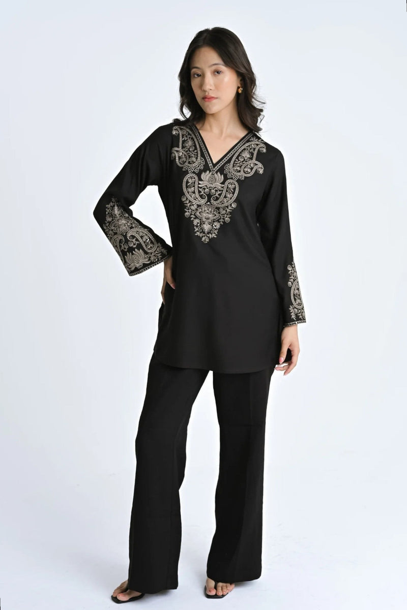 Raya Embroidered Top- Black