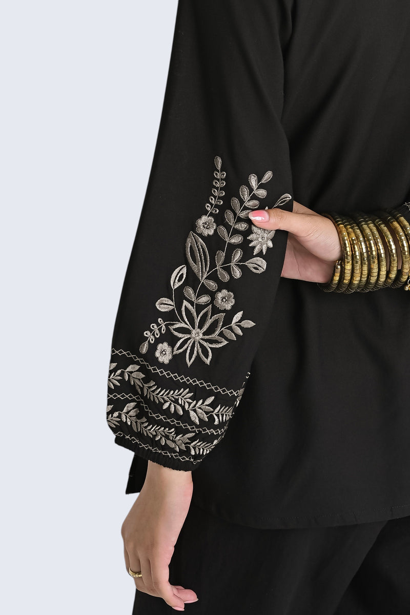 Luna Embroidered Shirt Top- Black