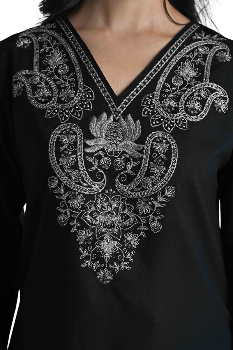 Raya Embroidered Top- Black
