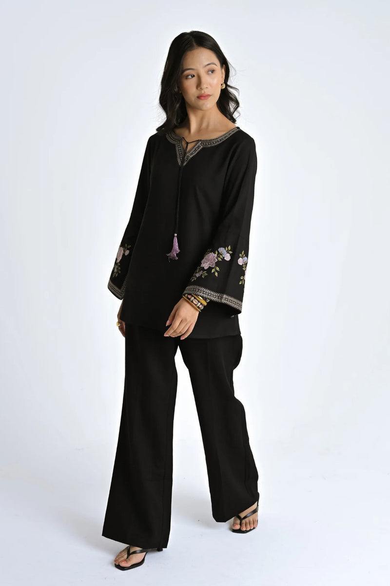 Zuri Embroidered Top- Black