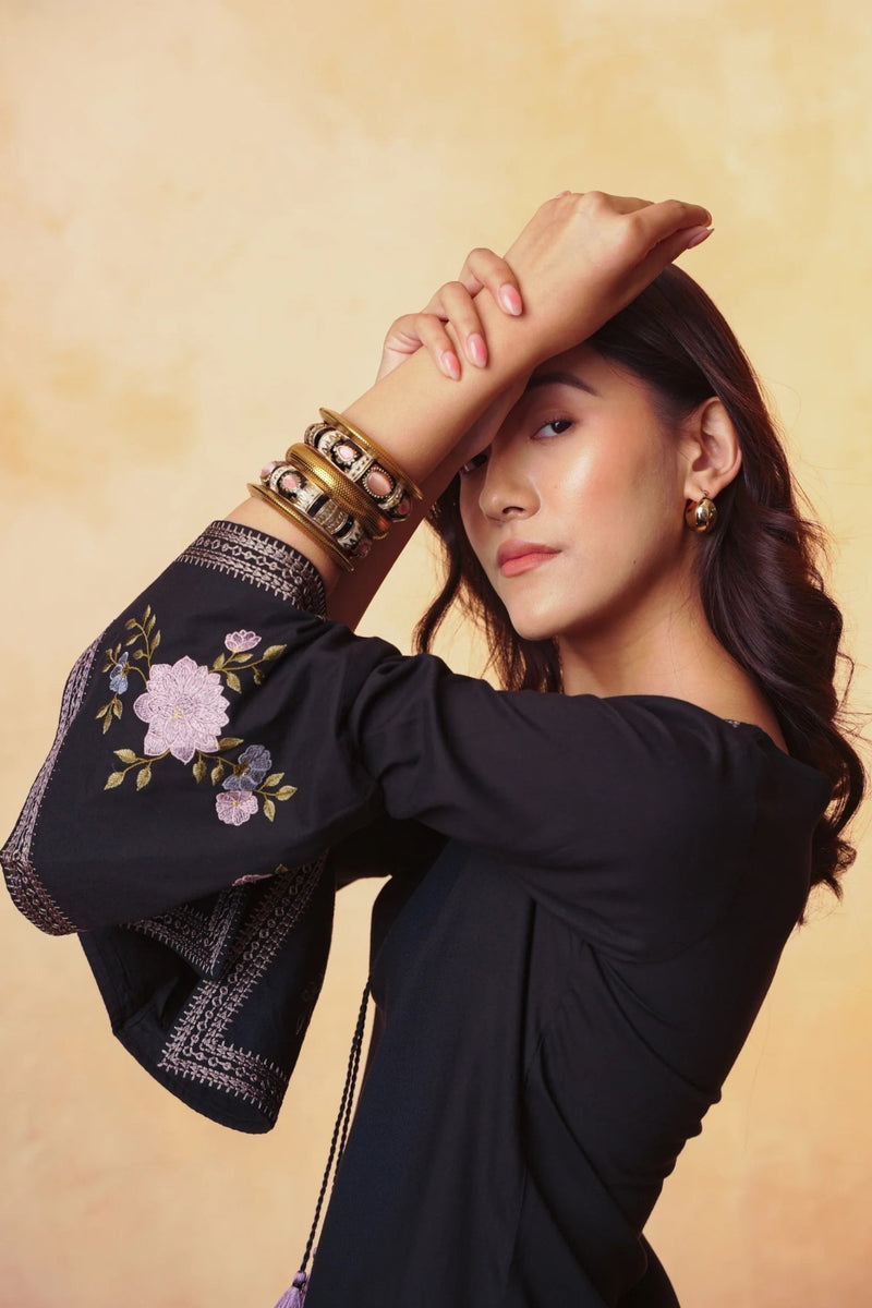 Zuri Embroidered Top- Black