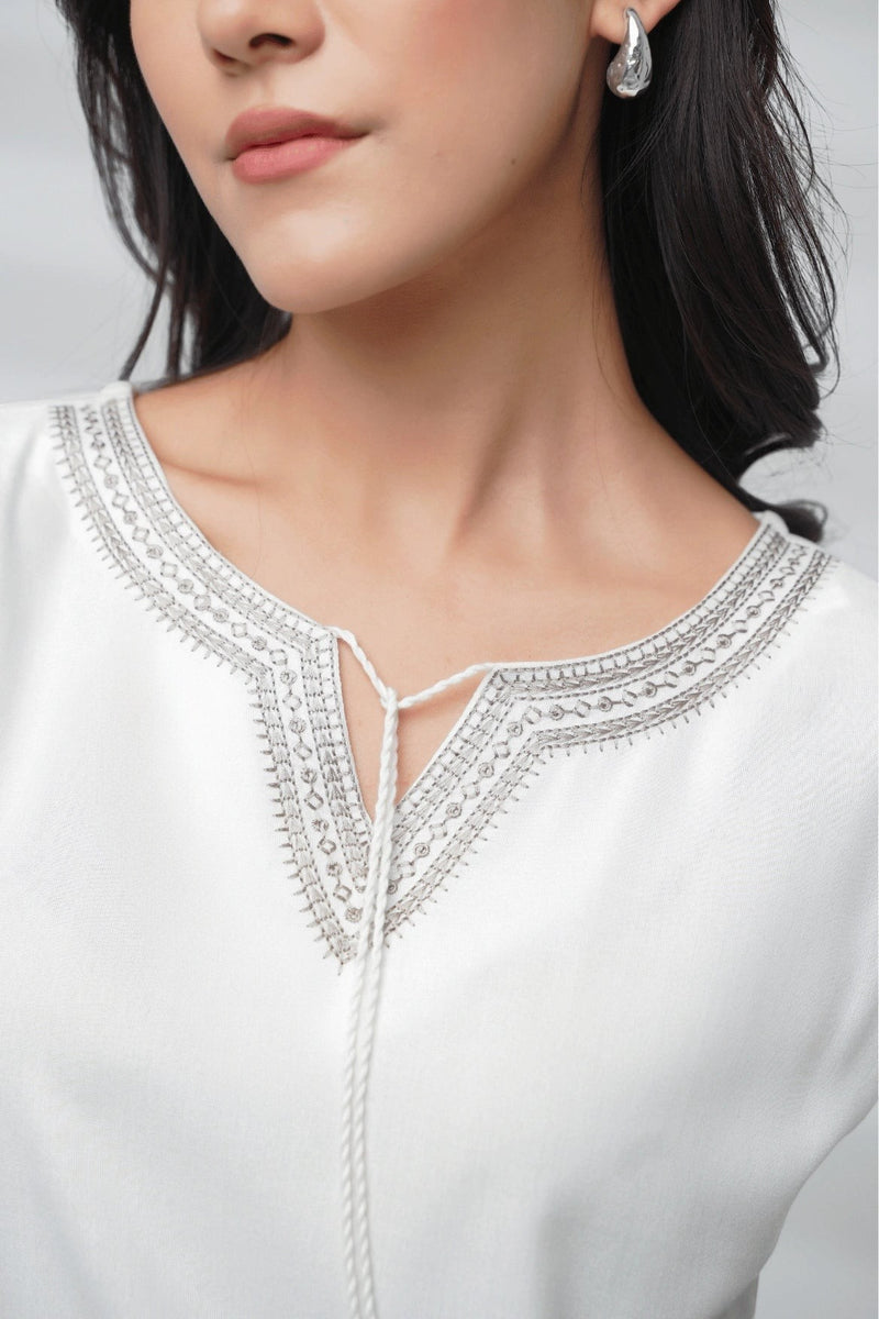 Zuri Embroidered Top- White