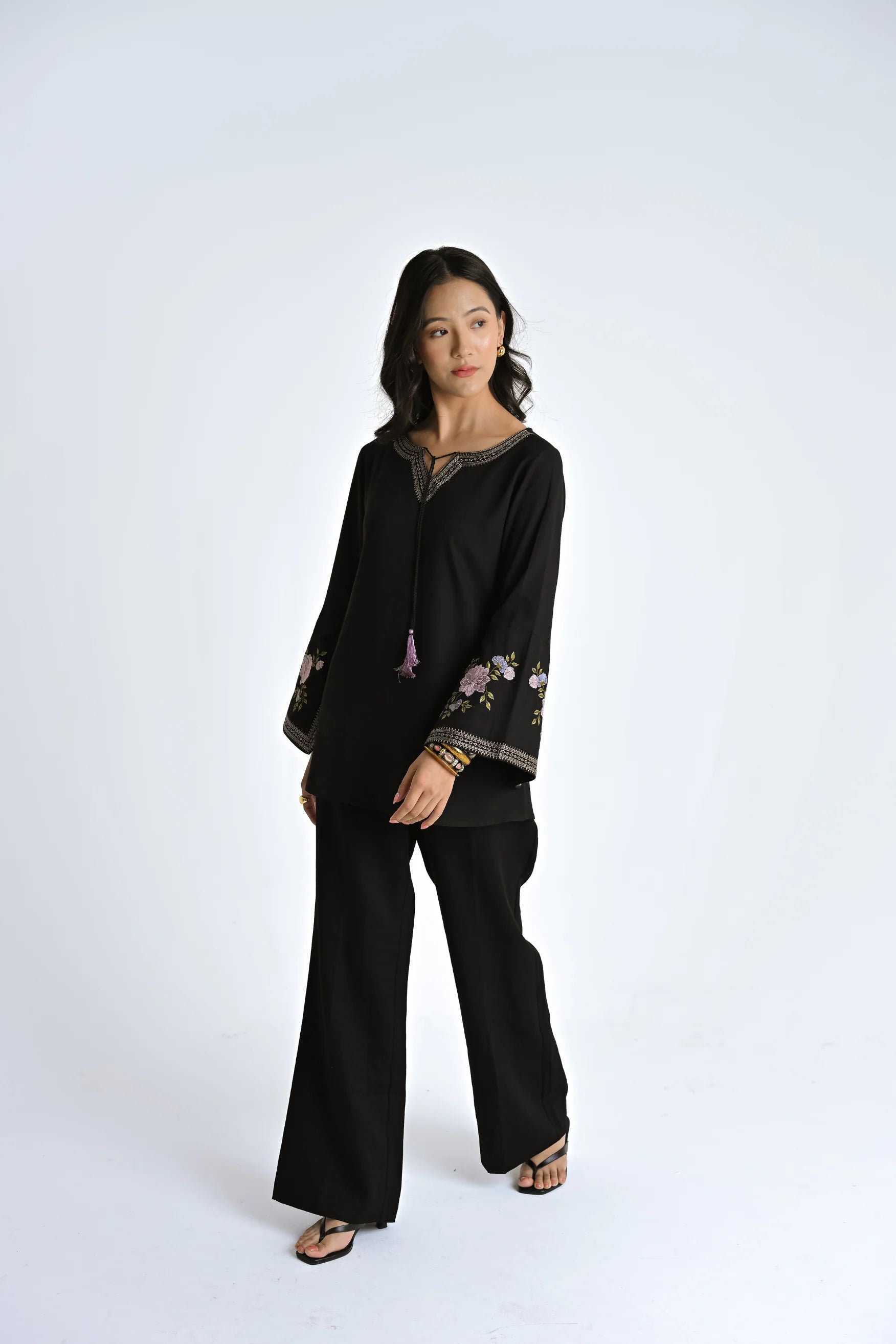 Zuri Embroidered Top- Black