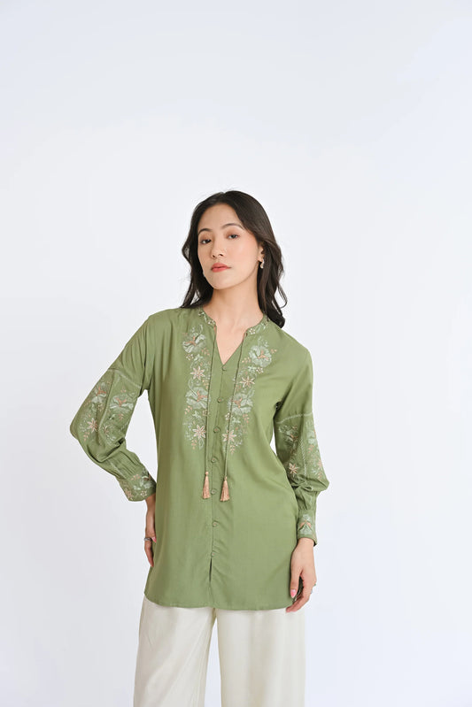 Ivy Embroidered Shirt Top – Sage