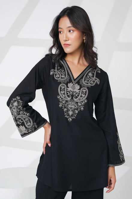 Raya Embroidered Top- Black