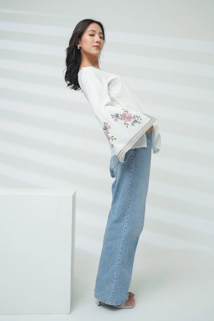 Zuri Embroidered Top- White